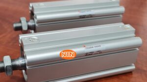 Air Cylinder SMC CDQ2B40-100DMZ Xy lanh khí nén