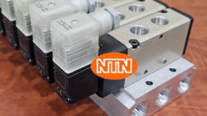 Solenoid Valve CKD M4KA410-10-LS-10-DC24V Cụm van điện từ