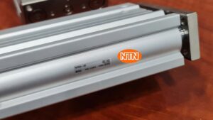 Compact Guide Cylinder SMC MGPM25-125Z Xy lanh khí nén