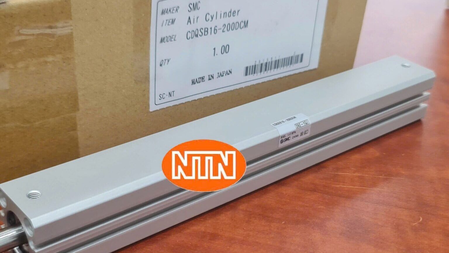 Air Cylinder SMC CDQSB16-200DCM Xy lanh khí nén