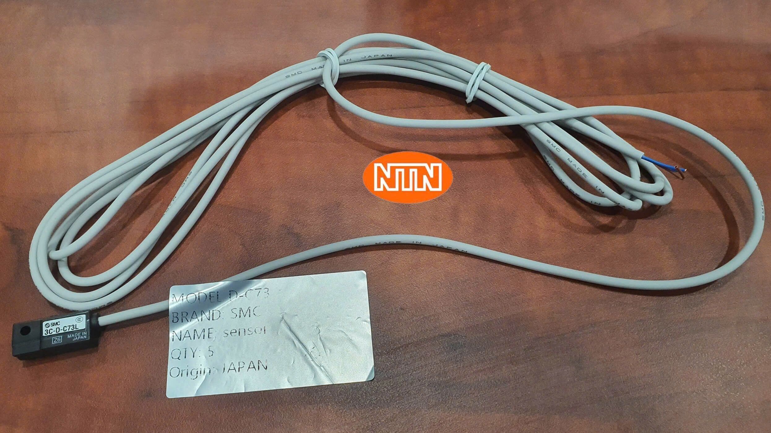 Auto Switch SMC D-C73L Cảm biến xi lanh