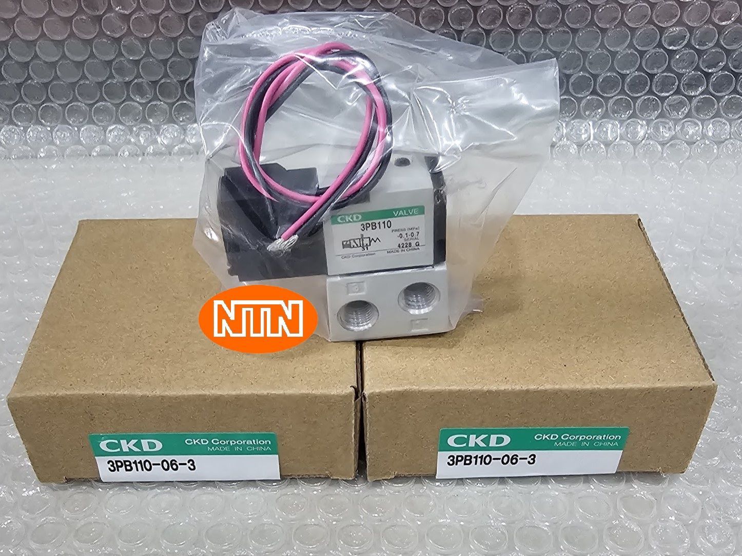 Solenoid Valve CKD 3PB110-06-3 Van điện từ
