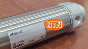 Air Cylinder SMC CM3B32-80 Xi lanh khí nén